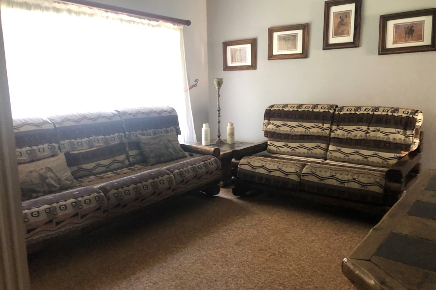 8 Bedroom Property for Sale in Melodie North West